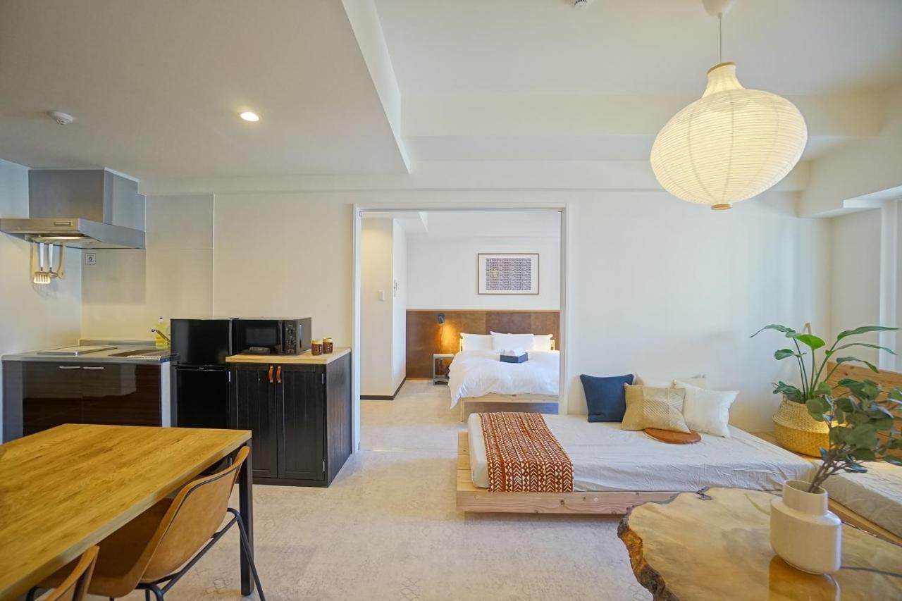 Earthmans Osaka-Jo Lejlighedshotel Eksteriør billede